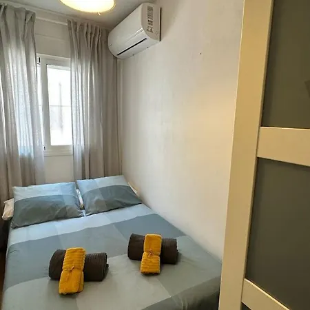 Vivienda Unica A 10 Metros De La Playa * Malaga